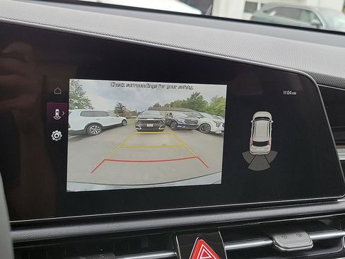 New 2025 Kia Niro EX image 9