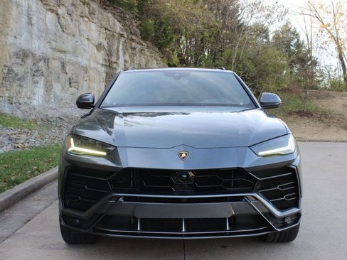 Used 2019 Lamborghini Urus AWD image 2
