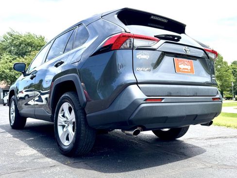 Used 2020 Toyota RAV4 XLE AWD/4WD image 6