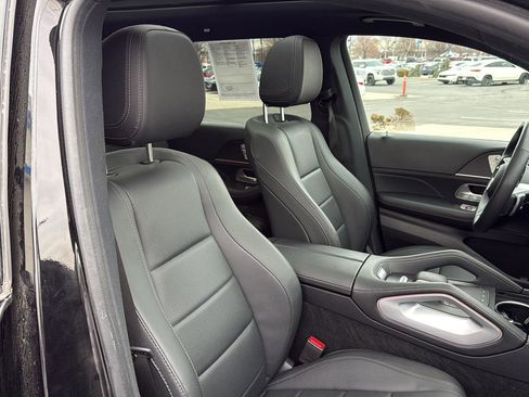 Used 2024 Mercedes-Benz GLS 450 4MATIC image 51