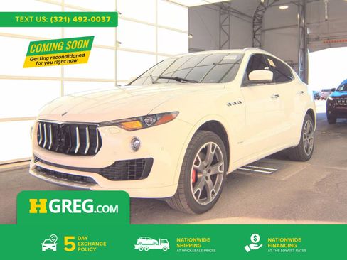 Used 2018 Maserati Levante GranLusso image 1