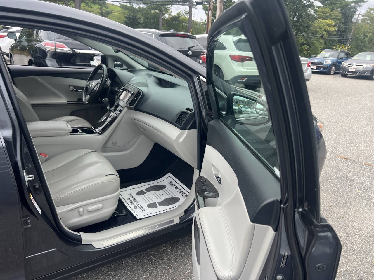 Used 2013 Toyota Venza XLE w/ XLE Premium Pkg AWD/4WD image 11