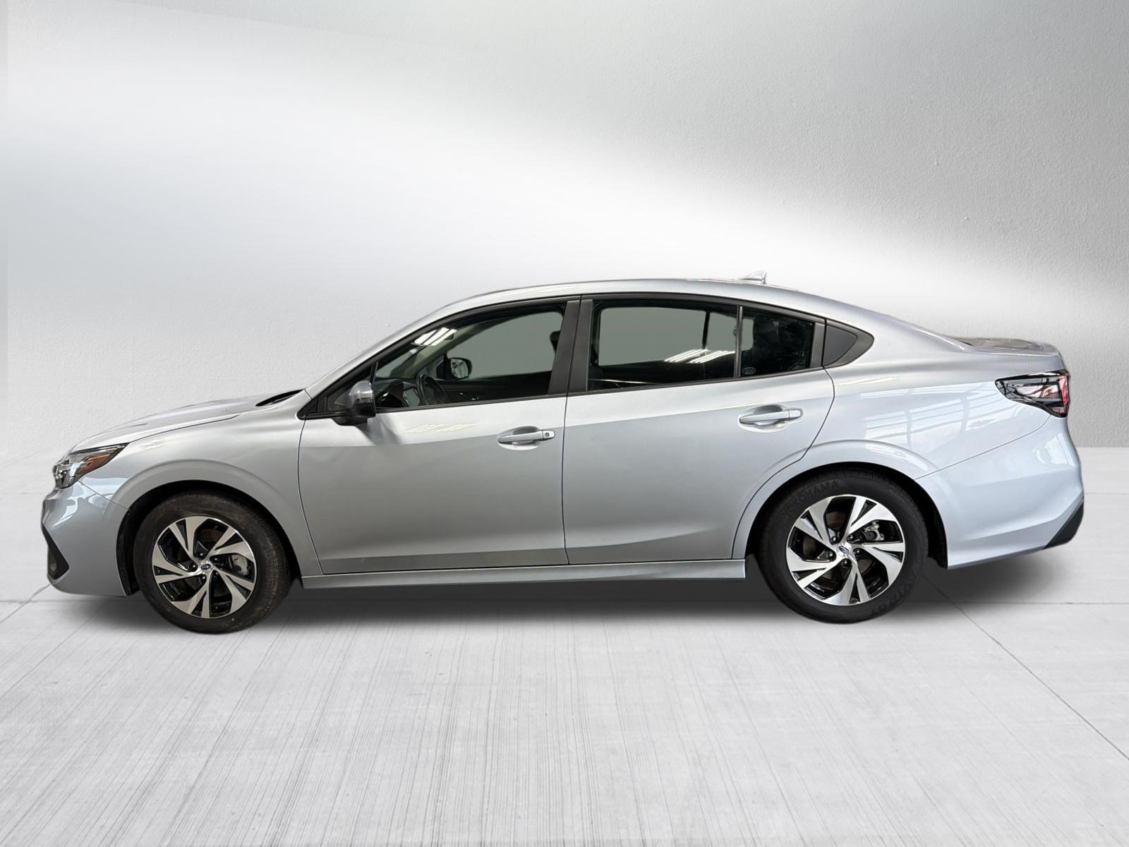 Certified 2025 Subaru Legacy Premium AWD/4WD image 4