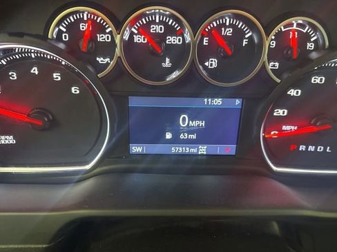 Used 2022 Chevrolet Silverado 1500 LT Trail Boss w/ LPO, Dark Essentials Package image 5