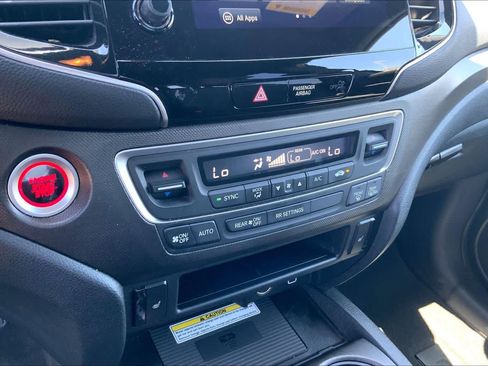 Used 2023 Honda Passport TrailSport image 31