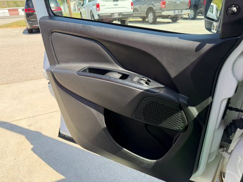 Used 2019 RAM ProMaster City Tradesman SLT image 23