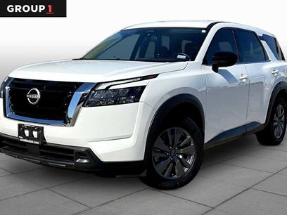 Used 2025 Nissan Pathfinder S