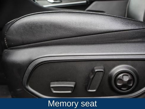 Used 2024 Jeep Grand Cherokee L Limited w/ Luxury Tech Group II image 11