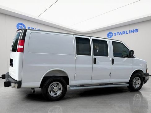 Used 2025 Chevrolet Express 2500 w/ Driver Convenience Package RWD image 10