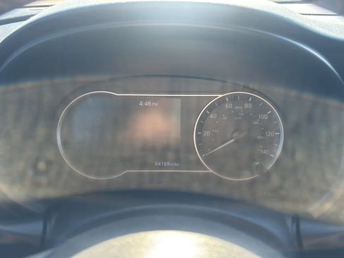 Used 2020 Nissan Kicks SR FWD image 12