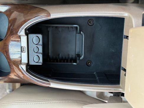 Used 2002 Toyota Sequoia Limited image 67