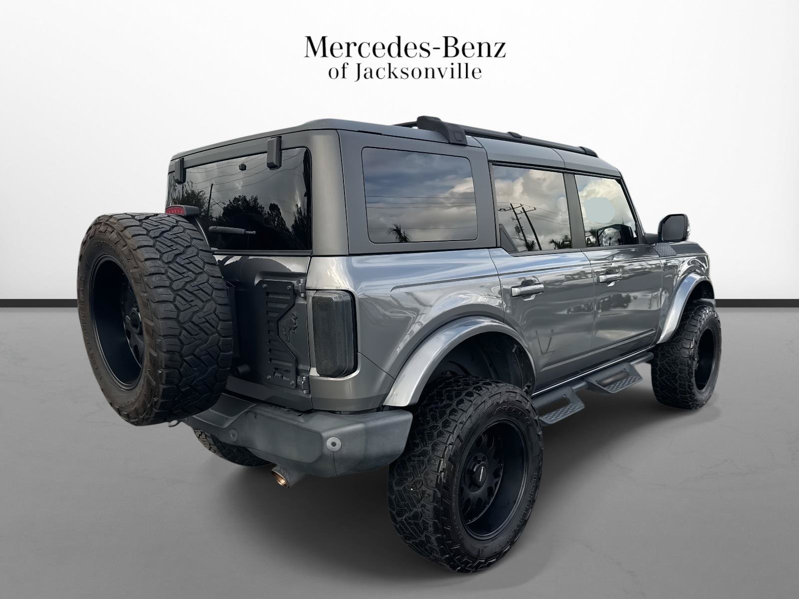 Used 2023 Ford Bronco Outer Banks AWD/4WD image 3