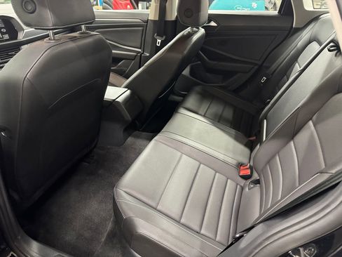 Used 2024 Volkswagen Jetta SE image 15