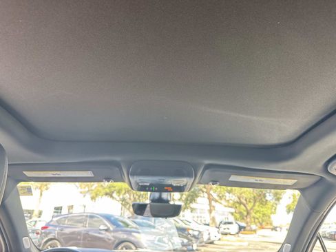 Used 2023 Cadillac XT5 Sportv w/ Technology Package image 15