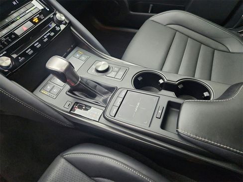 Used 2022 Lexus IS 350 F Sport w/ Memory Package image 16