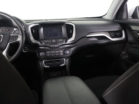 Used 2024 GMC Terrain SLE AWD/4WD image 27