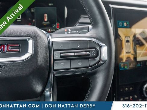 Used 2025 GMC Acadia Elevation FWD image 11
