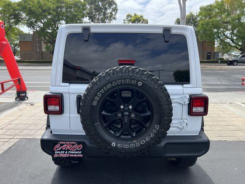 Used 2021 Jeep Wrangler Unlimited Sport AWD/4WD image 8