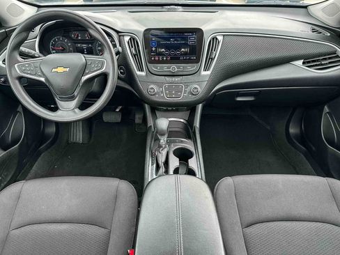 Used 2024 Chevrolet Malibu LT FWD image 11