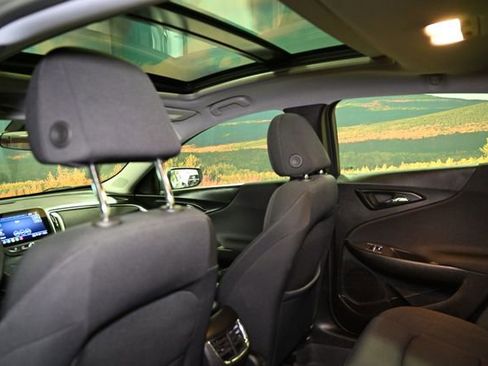 Used 2024 Chevrolet Malibu LT image 47