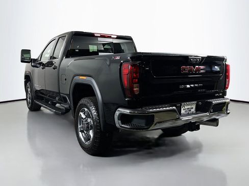 New 2025 GMC Sierra 2500 SLE w/ SLE Value Package; image 5