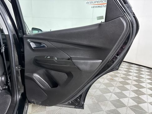 Used 2022 Chevrolet Bolt LT w/ Infotainment Package FWD image 21
