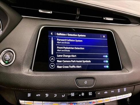 Used 2023 Cadillac XT4 Sport FWD image 32