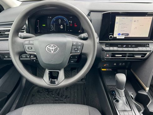 Used 2025 Toyota Camry LE w/ Convenience Package AWD/4WD image 11