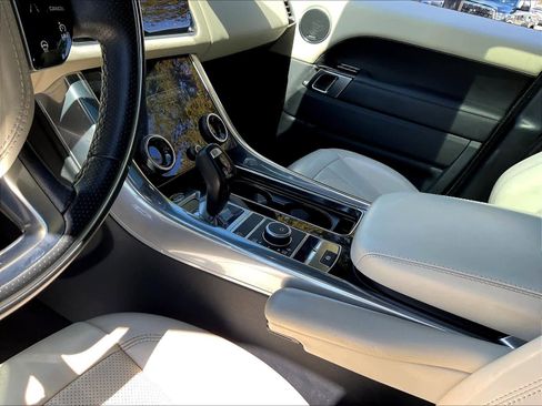 Used 2022 Land Rover Range Rover Sport HSE Silver Edition image 19