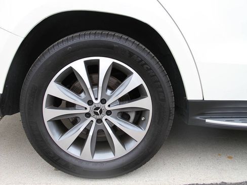 Used 2014 Mercedes-Benz GL 450 4MATIC image 26