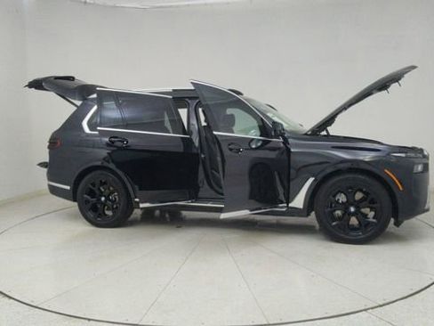 Used 2026 BMW X7 xDrive40i image 78