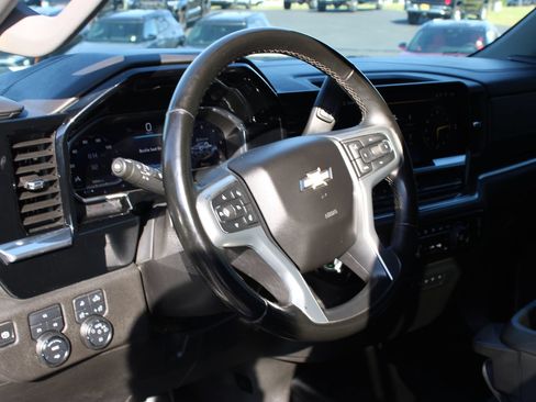 Used 2024 Chevrolet Silverado 2500 LT w/ Convenience Package AWD/4WD image 10