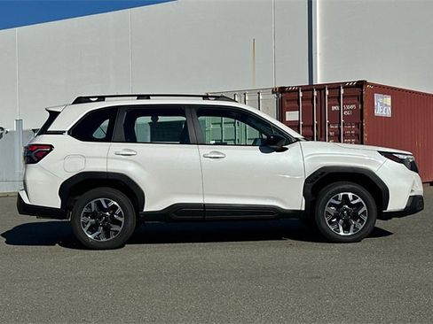 New 2026 Subaru Forester Base image 3