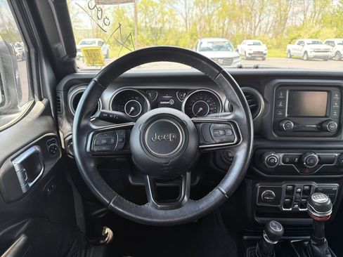 Used 2018 Jeep Wrangler Unlimited Sport S AWD/4WD image 20