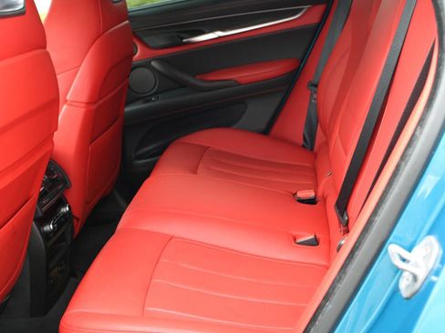 Used 2018 BMW X6 M image 57