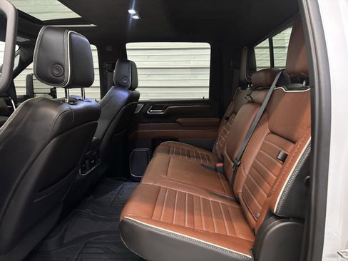 Used 2024 GMC Sierra 3500 Denali Ultimate image 25