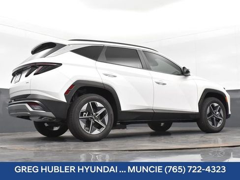 Used 2025 Hyundai Tucson SEL AWD/4WD image 28