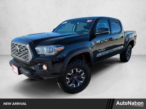 Used 2021 Toyota Tacoma TRD Off-Road image 1