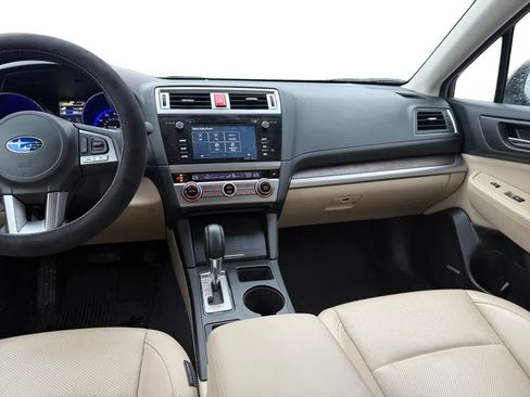 Used 2016 Subaru Outback 2.5i Limited image 11