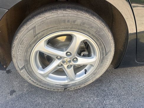 Used 2018 Chevrolet Malibu LS image 24