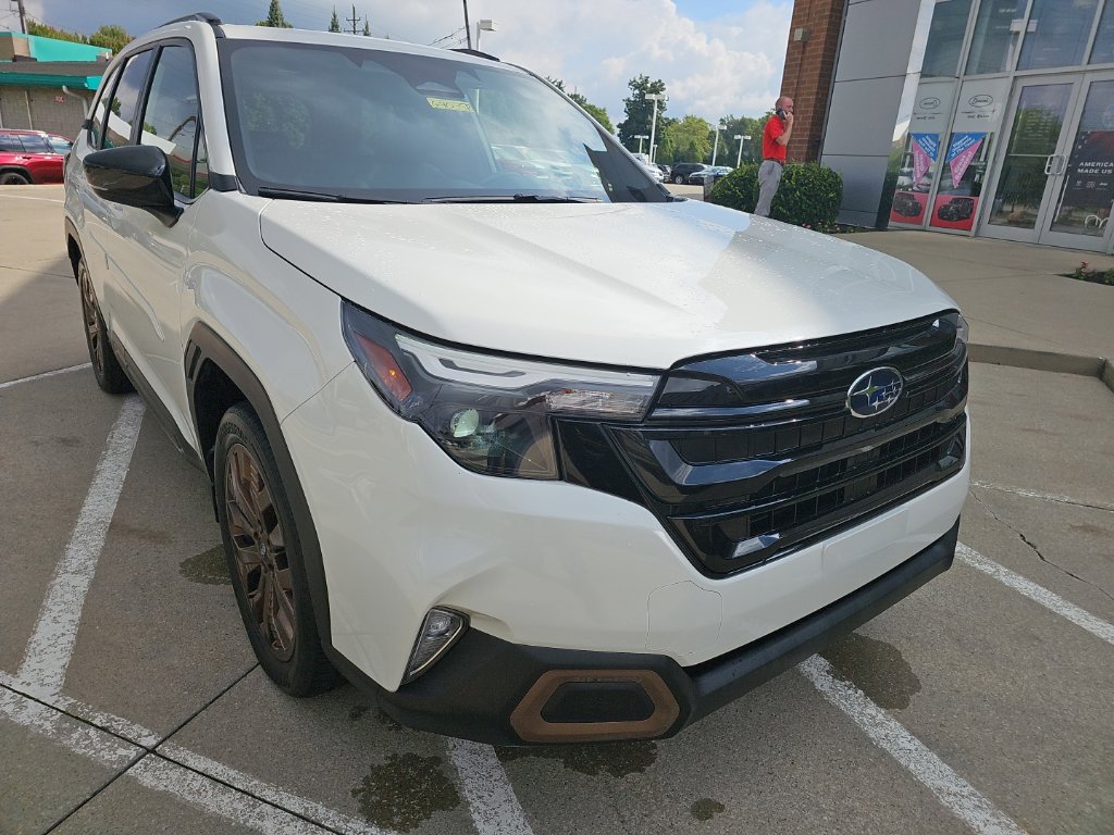 Used 2025 Subaru Forester Sport AWD/4WD image 5