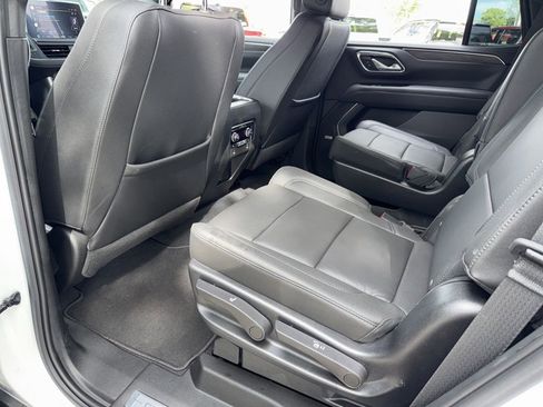 Used 2022 Chevrolet Tahoe LT w/ Luxury Package RWD image 28