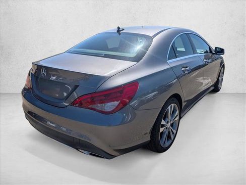 Used 2018 Mercedes-Benz CLA 250 image 5