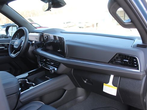 New 2026 Chevrolet Tahoe Premier image 16