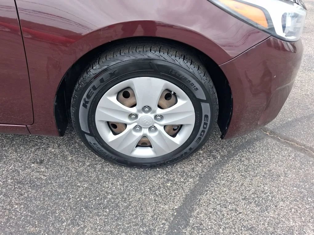 Used 2018 Kia Forte LX w/ LX Popular Package FWD image 9