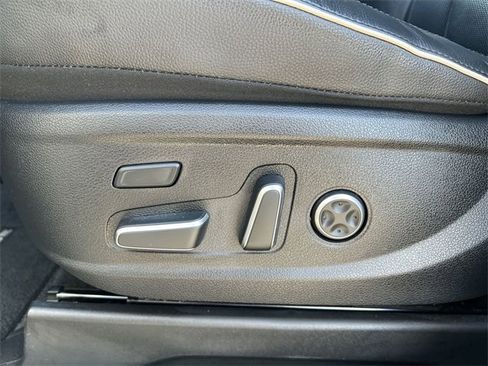 Used 2023 Hyundai Palisade Limited image 30