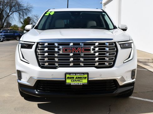 Used 2024 GMC Acadia Denali w/ Super Cruise Package image 3