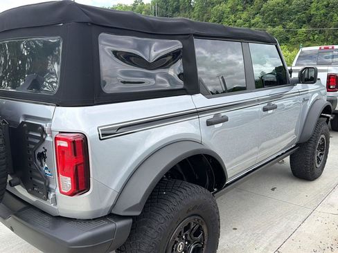 Used 2022 Ford Bronco Black Diamond AWD/4WD image 3
