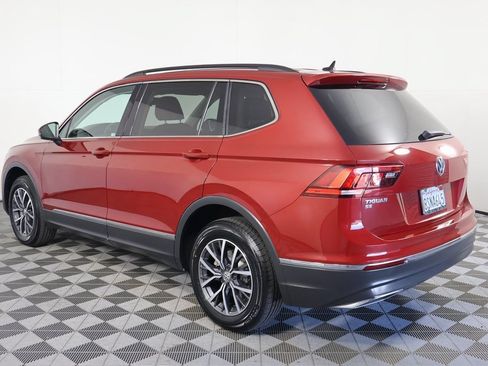 Used 2020 Volkswagen Tiguan SE FWD image 6