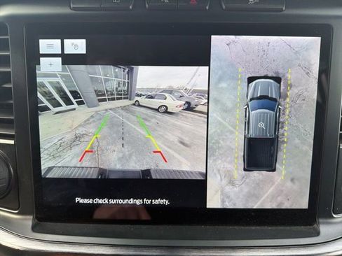 Used 2022 Ford F150 Lariat w/ Equipment Group 502A High image 32